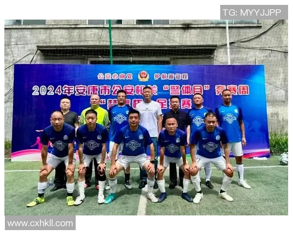 中国足球队奋勇拼搏展现青春风采力争在国际赛场上再创辉煌